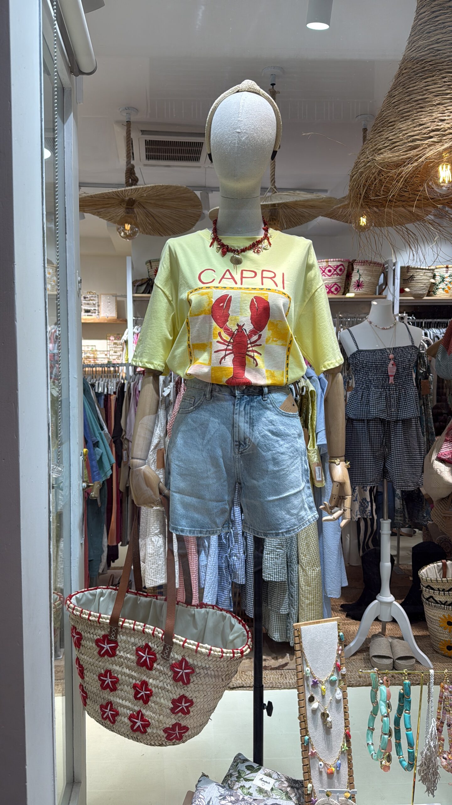 ACCESORIOS MUJER LLORET DE MAR BOLSO CALMALLORET CALMA FLORES CAPAZO ESTRELLA DE MAR MARGARITAS MINI TOTE BAG JOYERÍA BISUTERÍA ANILLOS COLLARES PULSERAS PENDIENTES CONJUNTO CONJUNTOS COLORES MODA FEMENINA ROPA MEDITERRANEO MUJER CHICA JUVENIL SEÑORA CAMISETA VESTIDO PANTALÓN FALDA CONJUNTO CHIC SHORT