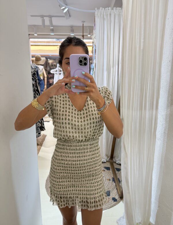 ACCESORIOS MUJER LLORET DE MAR BOLSO CALMALLORET CALMA FLORES CAPAZO ESTRELLA DE MAR MARGARITAS MINI TOTE BAG JOYERÍA BISUTERÍA ANILLOS COLLARES PULSERAS PENDIENTES CONJUNTO CONJUNTOS COLORES MODA FEMENINA ROPA MEDITERRANEO MUJER CHICA JUVENIL SEÑORA CAMISETA VESTIDO PANTALÓN FALDA CONJUNTO CHIC SHORT