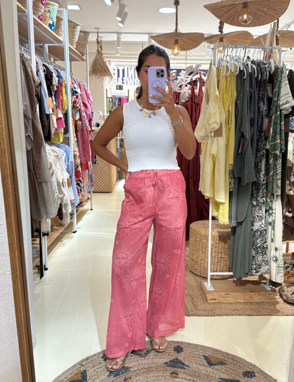 ACCESORIOS MUJER LLORET DE MAR BOLSO CALMALLORET CALMA FLORES CAPAZO ESTRELLA DE MAR MARGARITAS MINI TOTE BAG JOYERÍA BISUTERÍA ANILLOS COLLARES PULSERAS PENDIENTES CONJUNTO CONJUNTOS COLORES MODA FEMENINA ROPA MEDITERRANEO MUJER CHICA JUVENIL SEÑORA CAMISETA VESTIDO PANTALÓN FALDA CONJUNTO CHIC SHORT