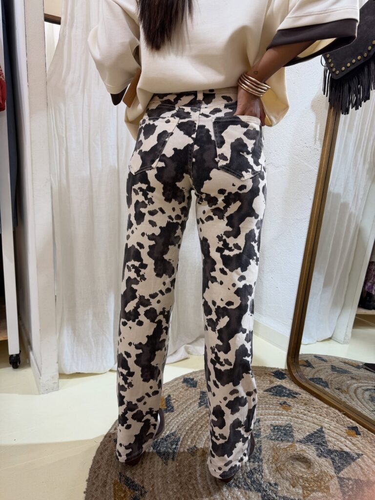 Instagram post from calmalloret. This post is in position 4.